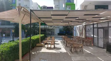 GREEN LIFE HOTEL