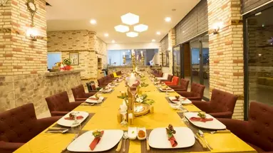 Green Life Hotel