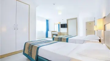 GREEN LIFE HOTEL
