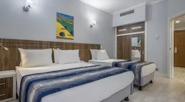 GREEN MAX BY FM MANAGEMENT HOTEL