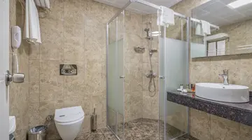 GREEN MAX BY FM MANAGEMENT HOTEL