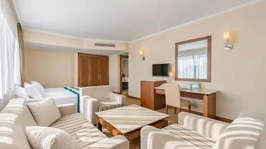 GREEN MAX BY FM MANAGEMENT HOTEL