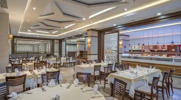 GREEN MAX BY FM MANAGEMENT HOTEL