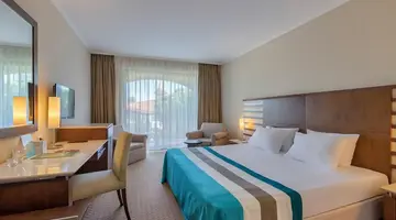 Green Max Hotel