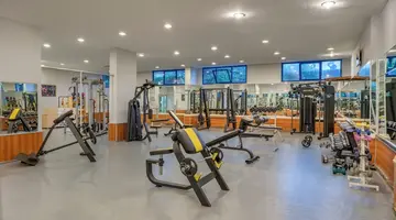 Green Max Hotel