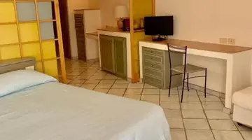 Green Park Hotel
