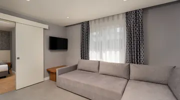 GREENWOOD SUITES RESORT