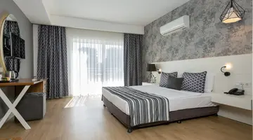GREENWOOD SUITES RESORT
