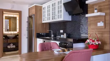 GREENWOOD SUITES RESORT