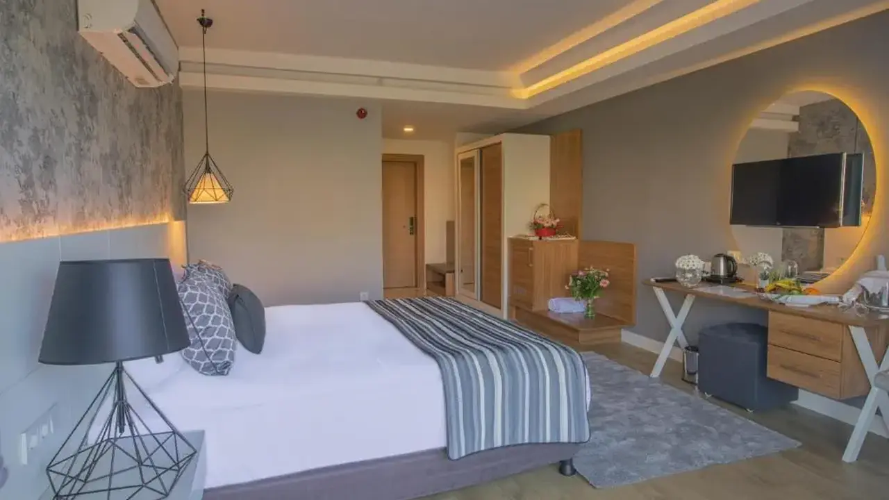 GREENWOOD SUITES RESORT