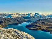 Grenlandia – polarna wyspa śniegu i lodu