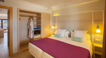 Grupotel Flamingo Beach
