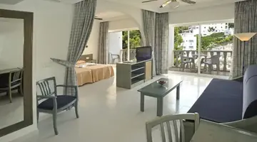 Grupotel Ibiza Beach Resort