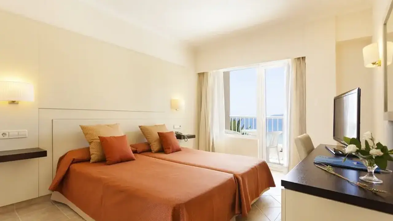 Grupotel Imperio Playa