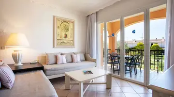 Grupotel Macarella Suites & Spa