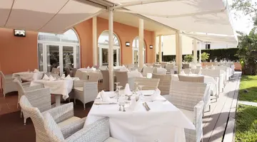 Grupotel Macarella Suites & Spa