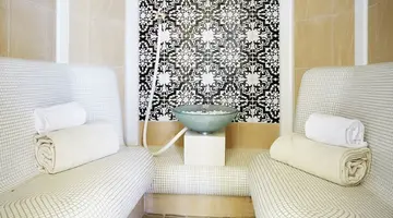 Grupotel Macarella Suites & Spa