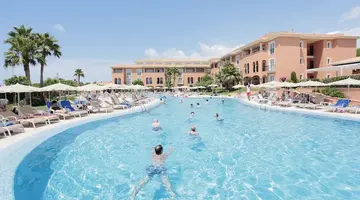 Grupotel Macarella Suites & Spa