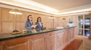 Grupotel Macarella Suites & Spa