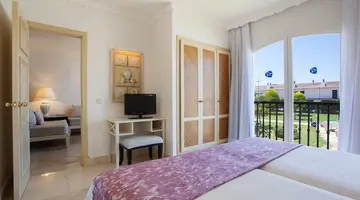 Grupotel Macarella Suites & Spa