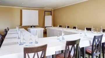 Grupotel Macarella Suites & Spa