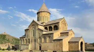 Gruzja, Armenia - spod szczytów Kaukazu w doliny Armenii