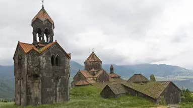 Gruzja, Armenia - spod szczytów Kaukazu w doliny Armenii