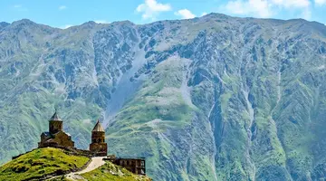 Gruzja, Armenia - spod szczytów Kaukazu w doliny Armenii