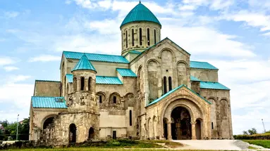 Gruzja, Armenia - spod szczytów Kaukazu w doliny Armenii
