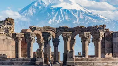 Gruzja, Azerbejdżan, Armenia - legendy Kaukazu