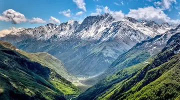 Gruzja- Morze Czarne i zielony Kaukaz