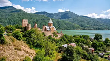 Gruzja- Morze Czarne i zielony Kaukaz