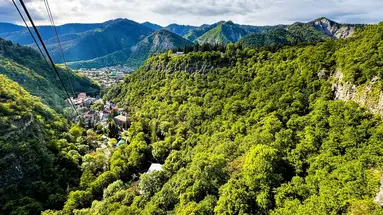Gruzja- Morze Czarne i zielony Kaukaz