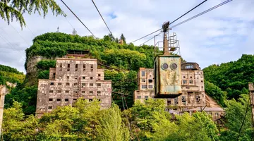 Gruzja- Morze Czarne i zielony Kaukaz