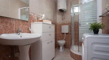 GUEST HOUSE MEDIN