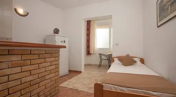GUEST HOUSE MEDIN