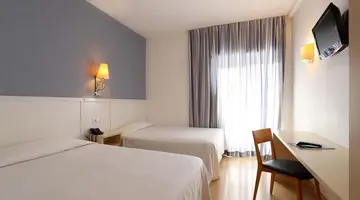 Guitart Central Park Aqua Resort 4*