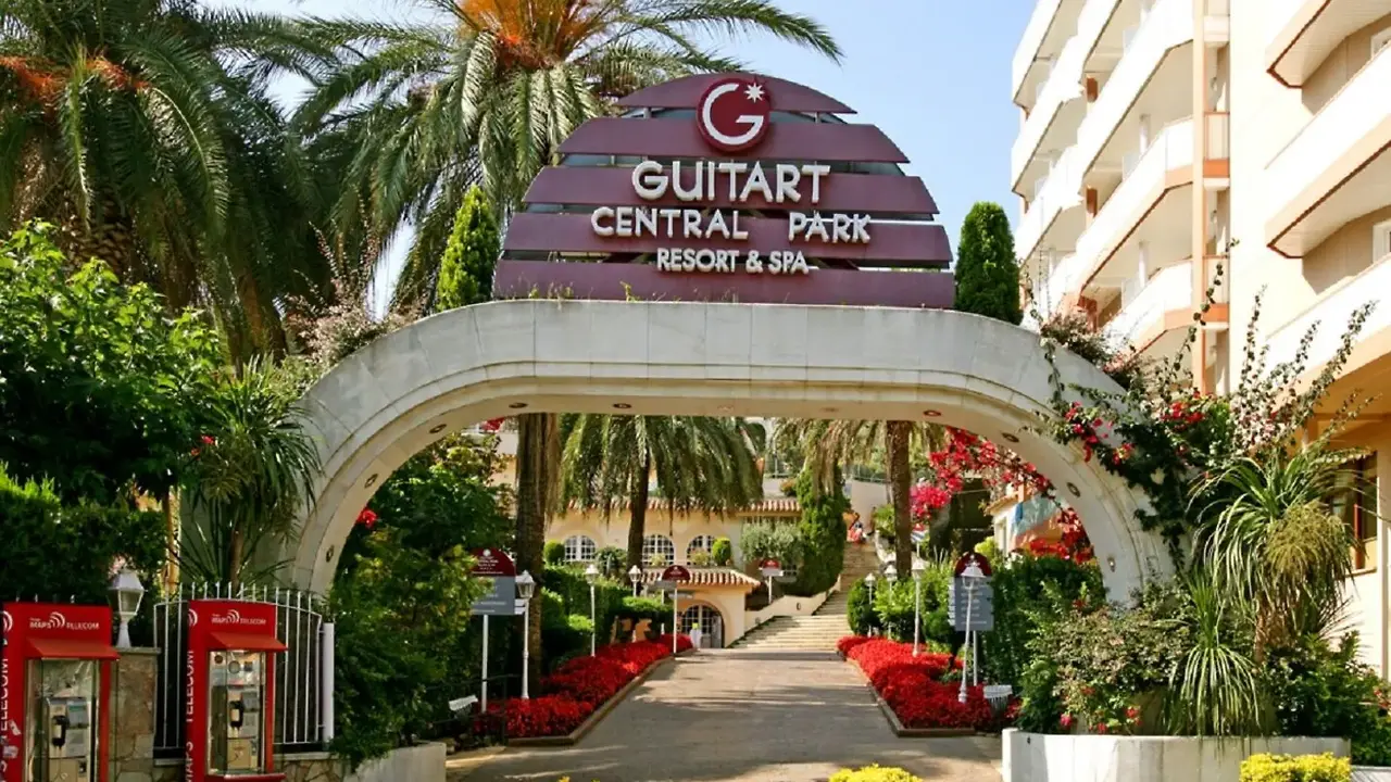 Guitart Central Park Aqua Resort 4*