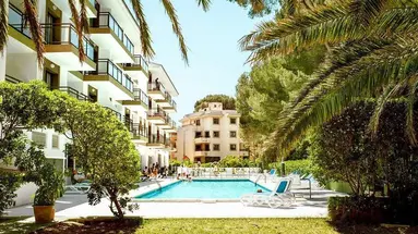 Guya Wave Hotel