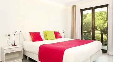 Guya Wave Hotel