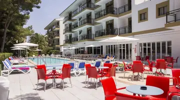 Guya Wave Hotel