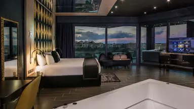 H Hotel