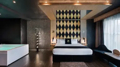H Hotel