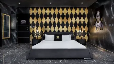 H Hotel