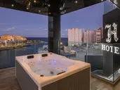 H Hotel