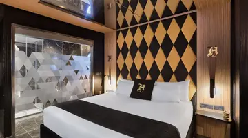 H Hotel