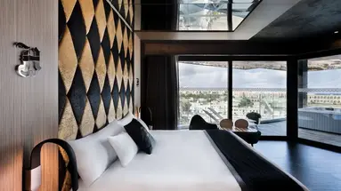H Hotel