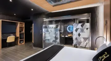 H Hotel