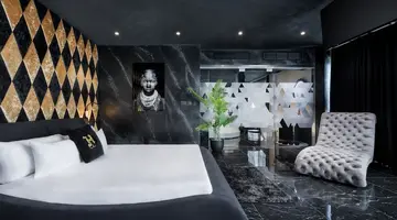 H Hotel