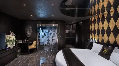 H Hotel